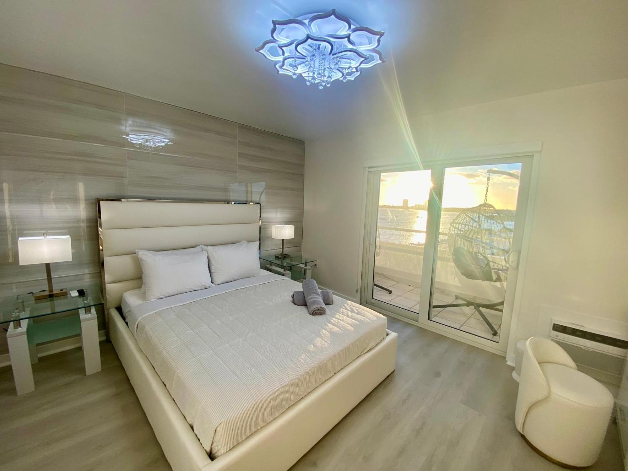 Panoramic Luxurious Waterfront One Bedroom Apartment With Miami Skyline View Free Parking 5Min Drive To 迈阿密海滩 外观 照片