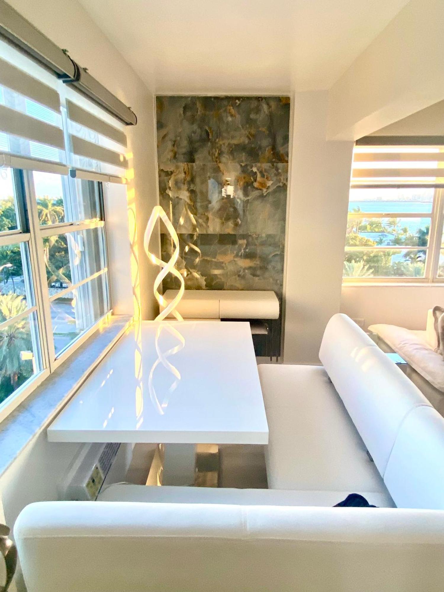 Panoramic Luxurious Waterfront One Bedroom Apartment With Miami Skyline View Free Parking 5Min Drive To 迈阿密海滩 外观 照片