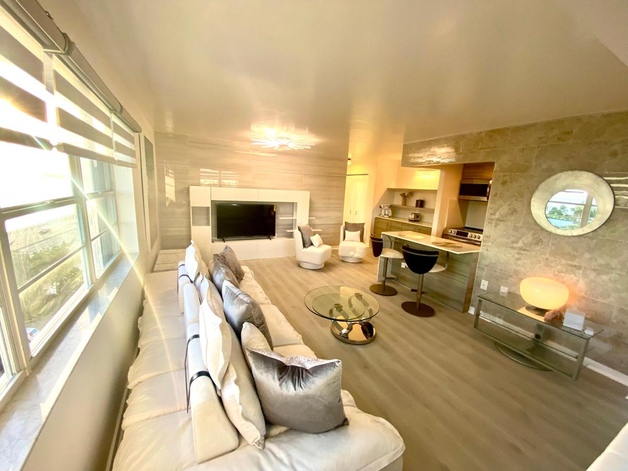 Panoramic Luxurious Waterfront One Bedroom Apartment With Miami Skyline View Free Parking 5Min Drive To 迈阿密海滩 外观 照片