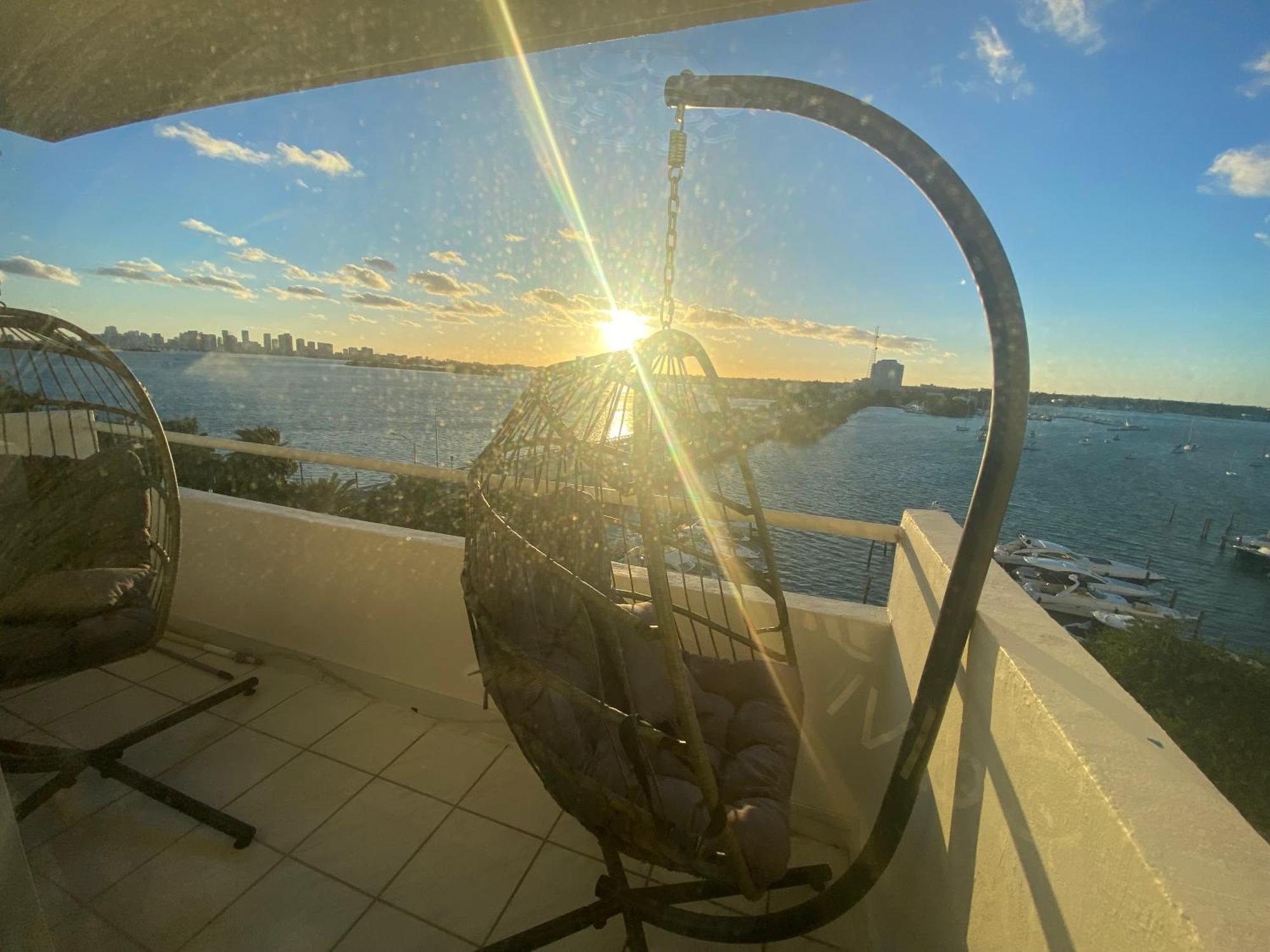 Panoramic Luxurious Waterfront One Bedroom Apartment With Miami Skyline View Free Parking 5Min Drive To 迈阿密海滩 外观 照片