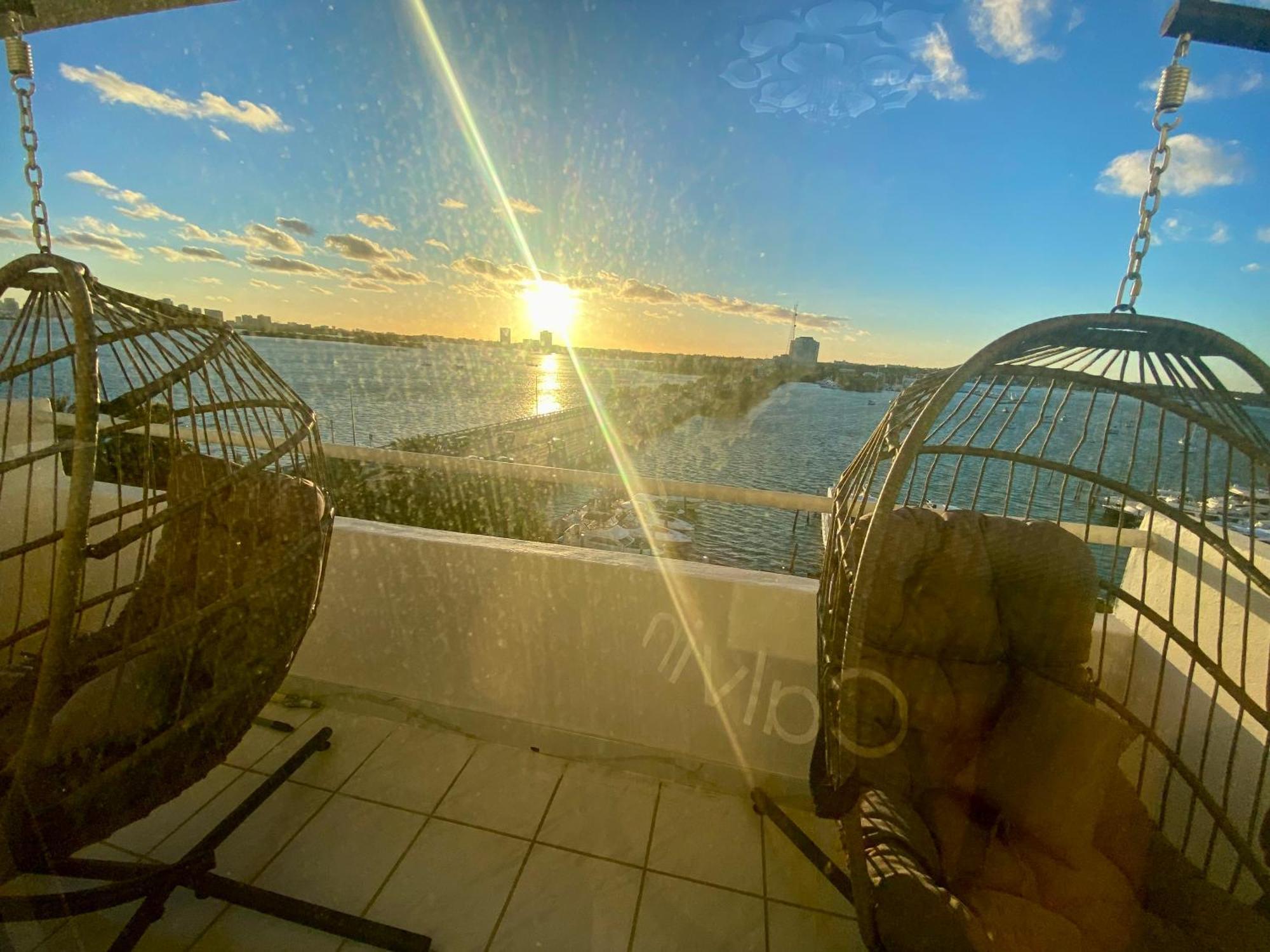 Panoramic Luxurious Waterfront One Bedroom Apartment With Miami Skyline View Free Parking 5Min Drive To 迈阿密海滩 外观 照片